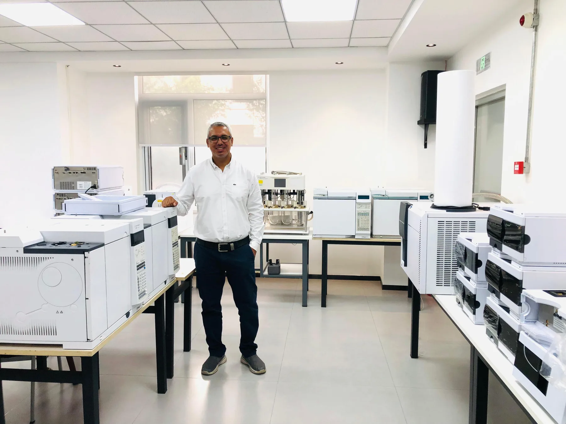 Life Science workshop filled with refurbished analytical instruments including GC systems and dissolution apparatus